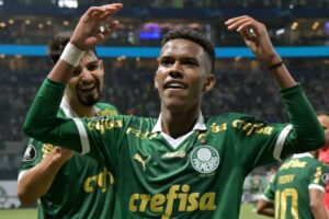 Palmeiras encaminha venda Estevão Chelsea 60 mi euros - 23/05/2024 - Esporte
