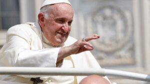 Papa Francisco se desculpa após fala homofóbica no Vaticano