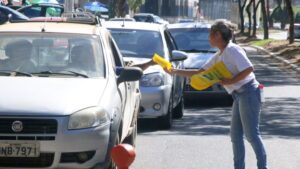 Campanha Maio Amarelo: Blitz educativas mobilizam para a paz no trânsito em Timóteo