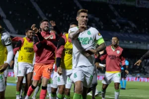 Moisés destaca vitória sobre o Guarani e exalta o América: “Voltei porque amo esse clube”