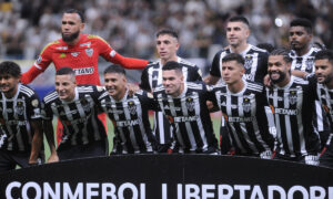 Jogadores do Atltico antes de jogo pela Libertadores na Arena MRV (foto: Alexandre Guzanshe/EM/D.A Press)