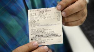 Minas vai sortear prêmios de até R$ 1 milhão para consumidores que exigirem documento fiscal nas compras