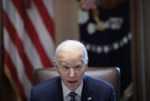 Câmara dos EUA aprova lei para forçar Biden a repassar armas a Israel