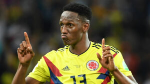 Yerry Mina em jogo pela Seleo Colombiana (foto: YURI CORTEZ / AFP)