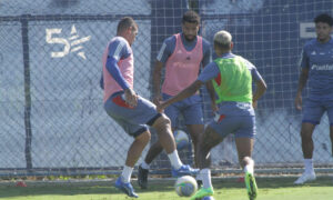 Joo Marcelo em treino do Cruzeiro (foto: Edesio Ferreira/EM/D.A.Press)