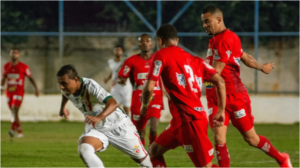 Jogadores de Real Noroeste e Democrata-SL pela Srie D (foto: Weder julio/Real Noroeste )