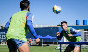 Romero e lvaro Barreal em treino do Cruzeiro (foto: Gustavo Aleixo/Cruzeiro)