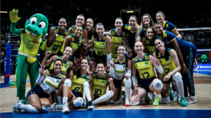 Jogadoras de vlei da Seleo Brasileira na Liga das Naes Feminina de Vlei 2024 (foto: Reproduo/FIVB)