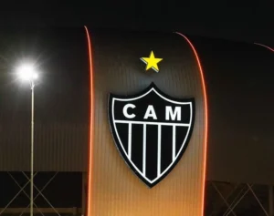 Arena MRV se ilumina com cores da campanha ‘Junho Laranja’