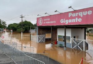 CT Parque Gigante, do Internacional, ficou alagado nesta sexta-feira (3/5) (foto: Reproduo/X)