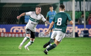 Coritiba e Gois na Srie B (foto: JP Pacheco/Coritiba)