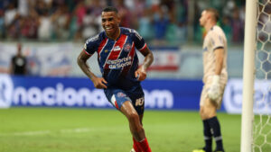 Jean Lucas comemorando gol (foto: Letcia Martins/EC Bahia)