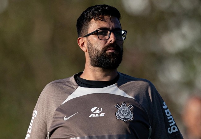 Raphael Laruccia, tcnico interino do Corinthians - (foto: Rodrigo Coca/Corinthians)