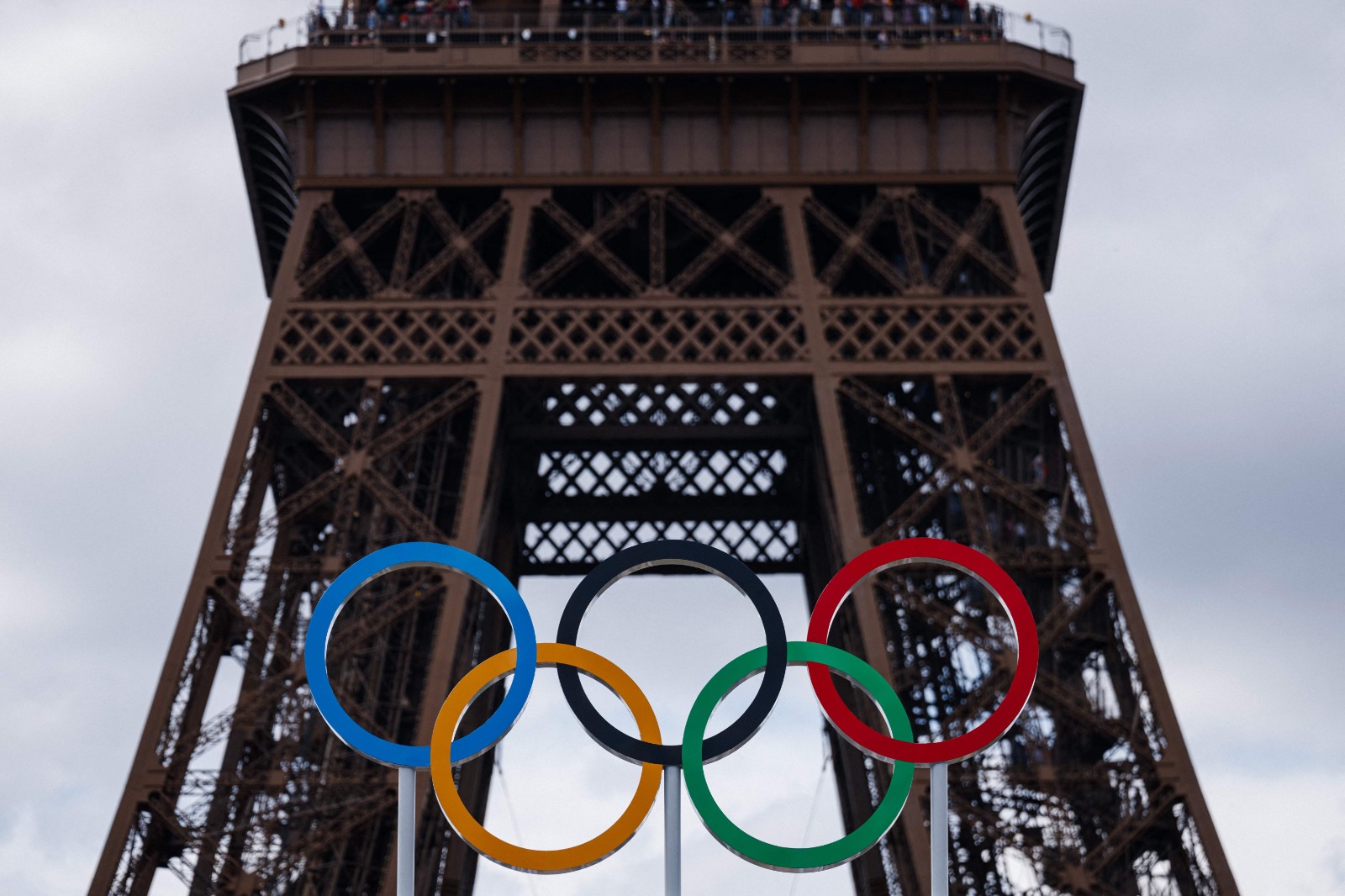 Vista da Eiffel Tower Stadium, arena do vlei de praia em Paris 2024