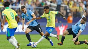 Lance de Brasil x Uruguai (foto: Rafael Ribeiro/CBF)