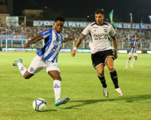 Ex-América e Atlético, Cazares estreia com assistência por novo clube