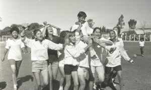 Futebol de mulheres em Vespasiano (foto: Arquivo EM)