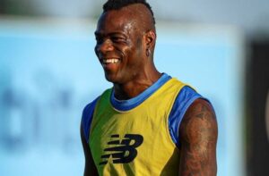 Contrato de Balotelli na Turquia se encerrou no ms de junho (foto: Foto: Divulgao/Adana Demirspor)