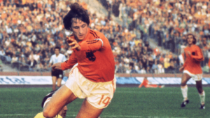 Johan Cruyff, destaque da Seleo Holandesa na Copa do Mundo de 1974 (foto: AFP/STF)
