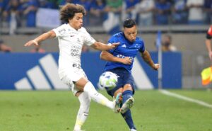 Pacote de TV que inclui jogos de Cruzeiro e Corinthians tem grandes emissoras na briga