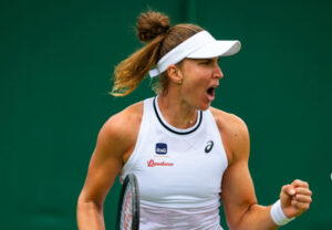 Bia Haddad comemora vitria em Wimbledon (foto: Reproduo/WTA)