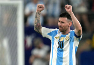 Messi comemora vaga na final da Copa Amrica (foto: JUAN MABROMATA / AFP)