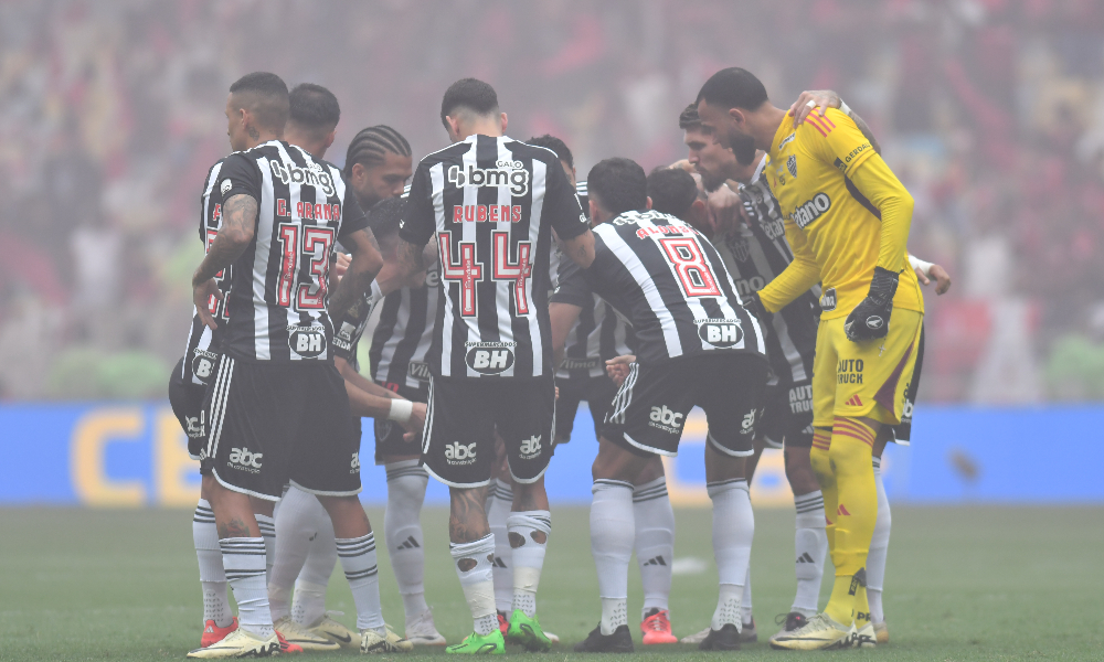 Jogadores do Atlético antes de final contra o Flamengo - (foto: Alexandre Guzanshe/EM/D.A Press)
