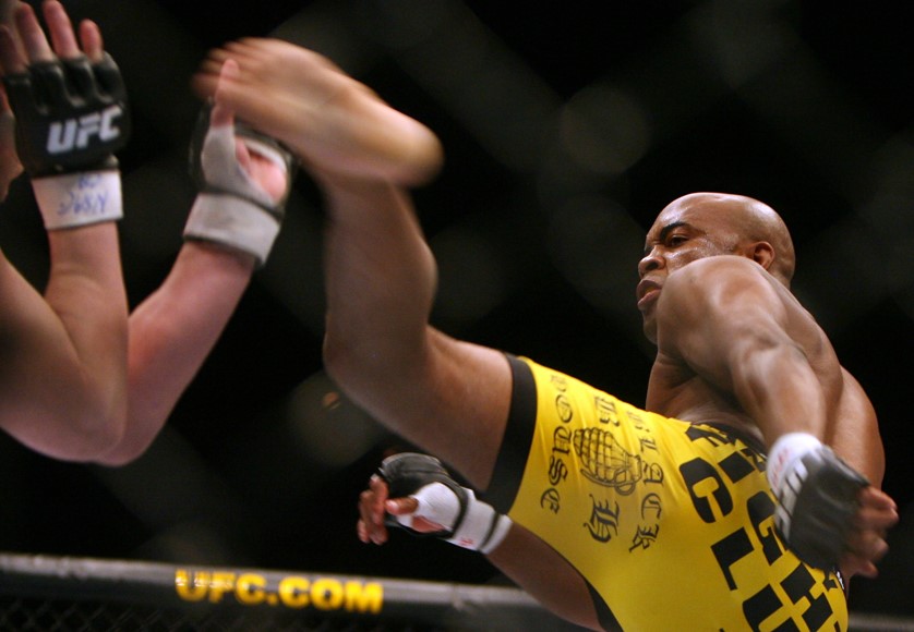 Anderson Silva - (foto: AFP PHOTO/GABRIEL BOUYS)