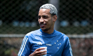 Matheus Pereira em treino do Cruzeiro (foto: Gustavo Martins/Cruzeiro)