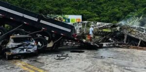 Acidente em Teófilo Otoni: 38 mortos em colisão trágica