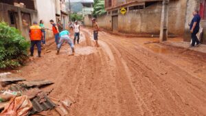 Campanhas arrecadam doações para atingidos pela chuva no Vale do Aço; saiba como ajudar | Vales de Minas Gerais