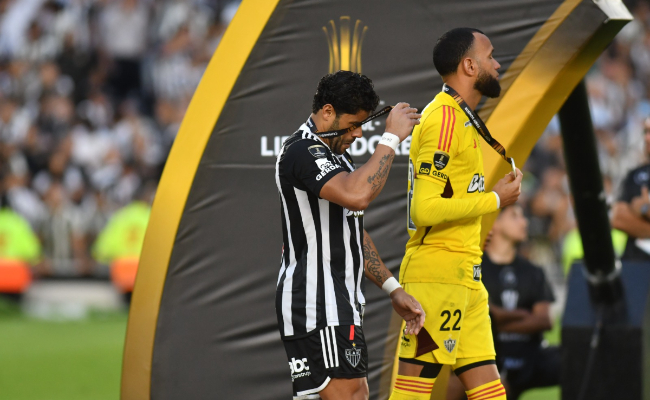 Hulk na final da Libertadores - (foto: Alexandre Guzanshe/EM/D.A Press)