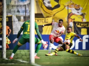 Bragantino sofre virada do São Bernardo e segue sem vencer no Paulista