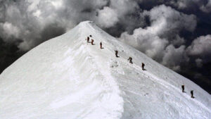 Montanha de neve na regio de Savoie, na Frana (foto: JEAN-PIERRE CLATOT)