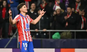 Julin lvarez fez os dois gols do Atltico de Madrid (foto: JAVIER SORIANO / AFP)