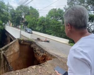 Prefeito Sadi Lucca percorre as áreas destruídas pela enchente do ribeirão Caladão