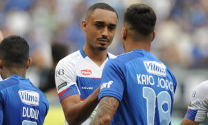 Eurico, jogador do Betim, foi campeo pelo Cruzeiro (foto: Alexandre Guzanshe/EM D.A Press)