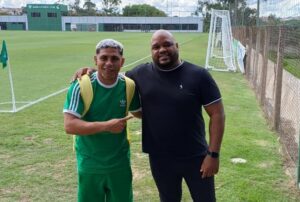 Vitor Jacar, atacante do Amrica (foto: Redes sociais/Reproduo)