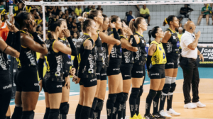 O Praia Clube lidera a Superliga Feminina de Vlei (foto: Eliezer Esportes/Praia Clube)