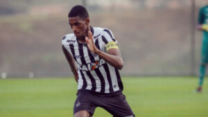 Ruan Marvyn em ao pelo time Sub-20 do Atltico, em 2018 (foto: Pedro Souza/Atltico)