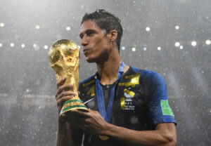 Raphael Varane foi campeo mundial com a Frana em 2018 (foto: Franck Fife/AFP)