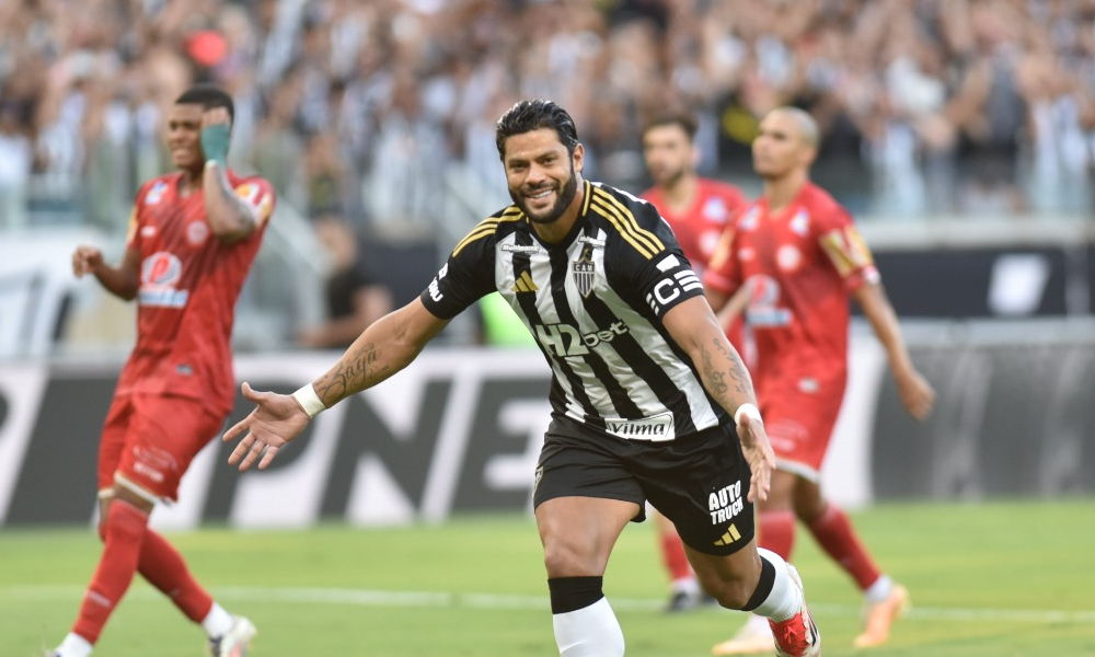 Hulk, atacante do Atltico, celebra gol contra o Tombense - (foto: Ramon Lisboa/EM/D.A Press)