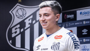 Barreal na apresentao pelo Santos (foto: Raul Baretta/ Santos FC.)