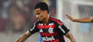 Ex-volante do Atlético, Allan explica melhora no Flamengo: ‘Última tacada’