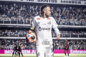 Neymar em campo pelo Santos (foto: Divulgao / Santos)