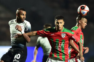 Lance de Corinthians x Portuguesa pelo Campeonato Paulista (foto: Divulgao / Paulisto)