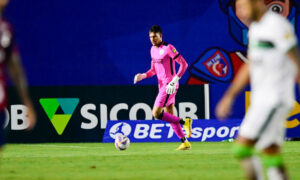 Amrica em jogo contra o Betim (foto: Mouro Panda/Amrica)