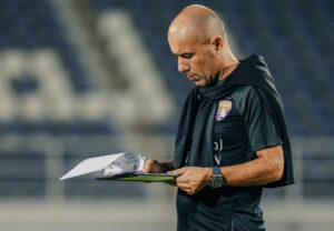 Leonardo Jardim em treino pelo Al Ain (foto: Divulgao/Al Ain)