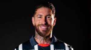 Sergio Ramos com a camisa do Monterrey (foto: Divulgao / Monterrey)