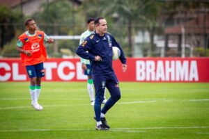 Dudu Patetuci, tcnico da Seleo Sub-17 (foto: Joilson Marconne/CBF)